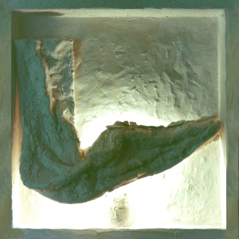 S2 2 O.T. Gipsrelief, Objekt, Fluoreszenzlampe, 32 x 32 x 4,5cm, 1996
