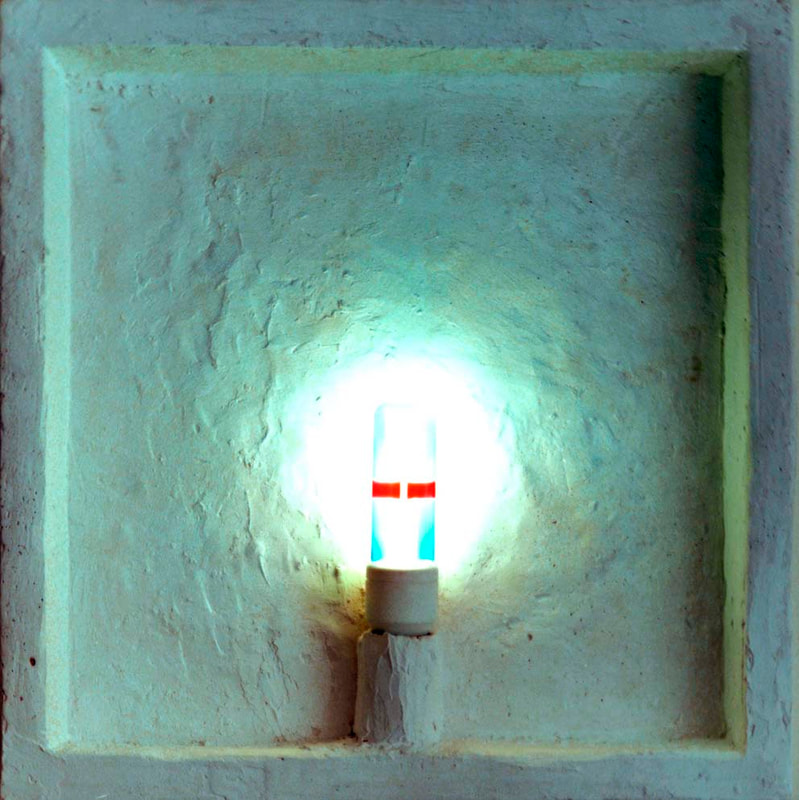 S2 5 O.T. Gipsrelief, Objekt, Fluoreszenzlampe, 32 x 32 x 4,5cm, 1996